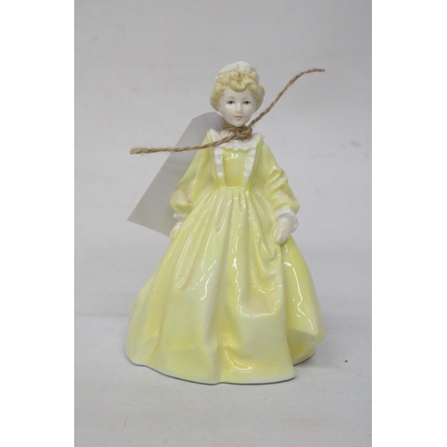 770 - A ROYAL WORCESTER FIGURINE 