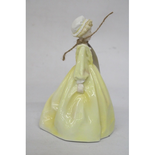 770 - A ROYAL WORCESTER FIGURINE 