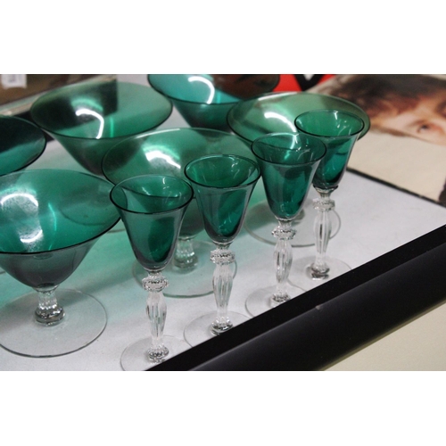 1117 - A QUANTITY OF VINTAGE, GREEN, DESSERT BOWLS AND SHERRY GLASSES