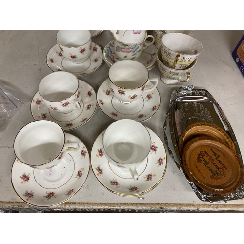 1269 - A MIXED LOT OF CUPS AND SAUCERS TO INCLUDE DIAMOND CHINA, HEATHEOTE CHINA TOGETHER WITH TWO BRANDMAL... 