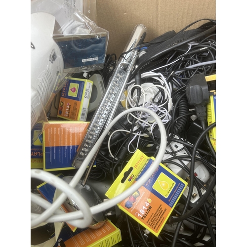 2375 - A LARGE ASSORTMENT OF ELECTRIC CABLES, PRINTER CARTRIDGES AND ACCESSORIES ETC