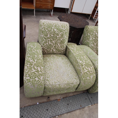 2589 - AN ART DECO STYLE THREE PIECE LOUNGE SUITE