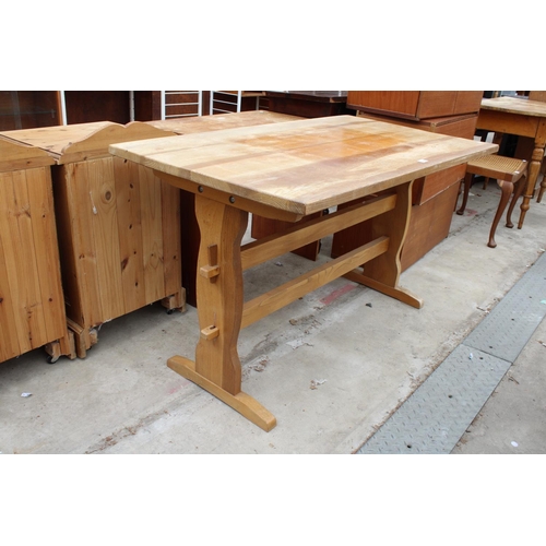 2595 - AN ELM KITCHEN TABLE, 48