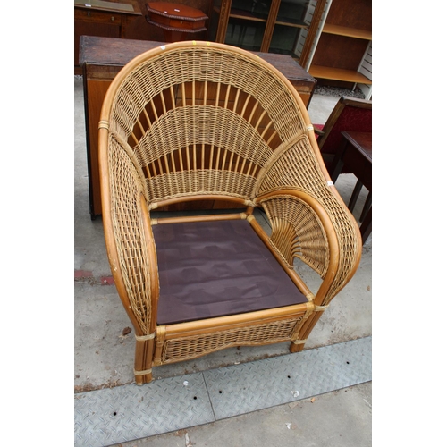 2598 - A WICKER AND BAMBOO CONSERVATORY CHAIR