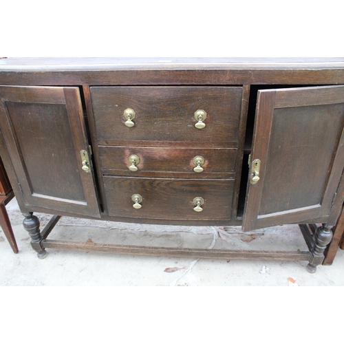 2611 - A MID 20TH CENTURY OAK SIDEBOARD, 53