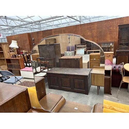 2765 - A MID 20TH CENTURY LEBUS CHEST OF FOUR DRAWERS AND MATCHING DRESSING CHEST