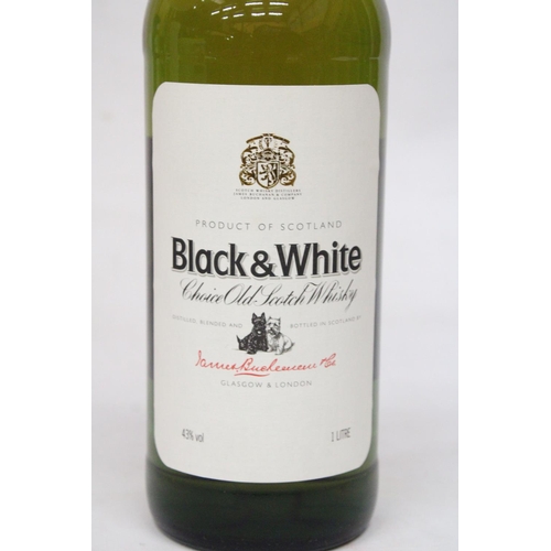 321 - A 1 LITRE BOTTLE OF BLACK AND WHITE CHOICE OLD SCOTCH WHISKY A PRODUCT OF SCOTLAND