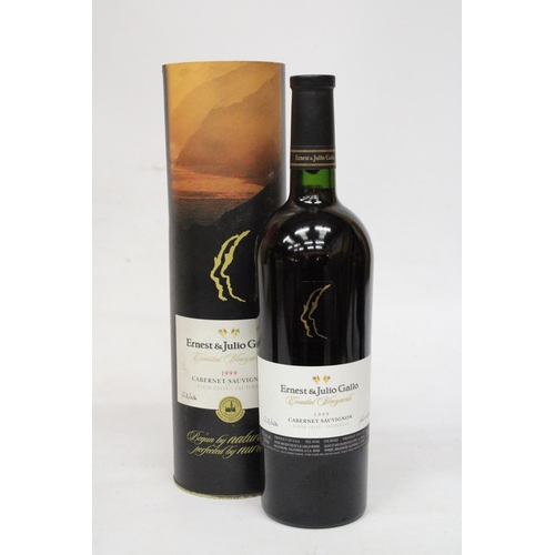 349 - A BOXED BOTTLE OF ERNEST & JULIO GALLO 1999 CABERNET SAVIGNON SOUTH COAST CALIFORNIA TOGETHER WITH A... 