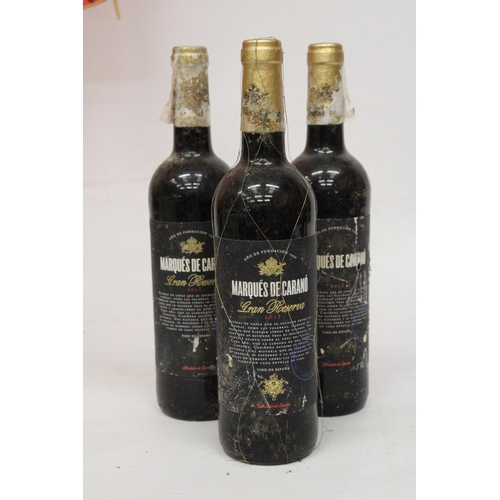 398 - A MIXED LOT TO INCLUDE THREE BOTTLES OF SPANISH RED MARQUES DE CARANO GRAN RESERVE 201, HARDYS CREST... 