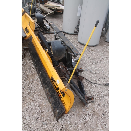 1257 - SET OF YELLOW MEYER DRIVE PRO PLOUGH  NO VAT