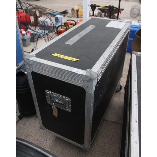 1391 - FLIGHT CASE 88 CM X 37 CM X 72 CM HIGH  + VAT