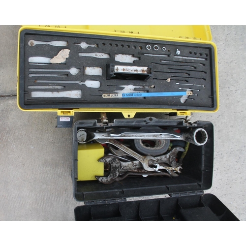 1523 - TOOL BOX AND CONTENTS  NO VAT