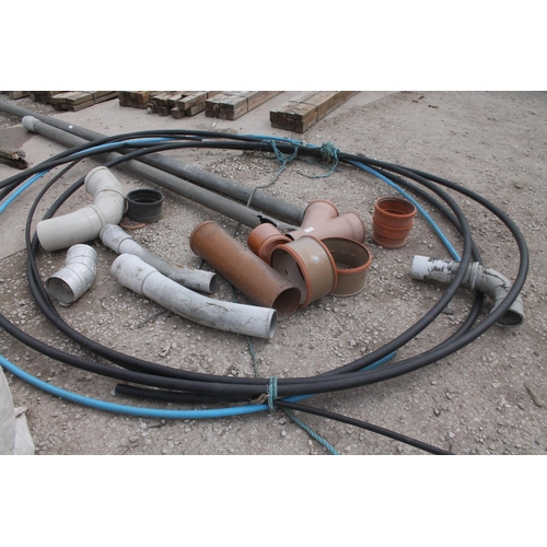 1137 - VARIOUS PIPES & PIPE FITTINGS  + VAT