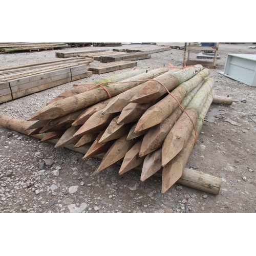 1166 - 25 FENCING POSTS 6 FT  + VAT