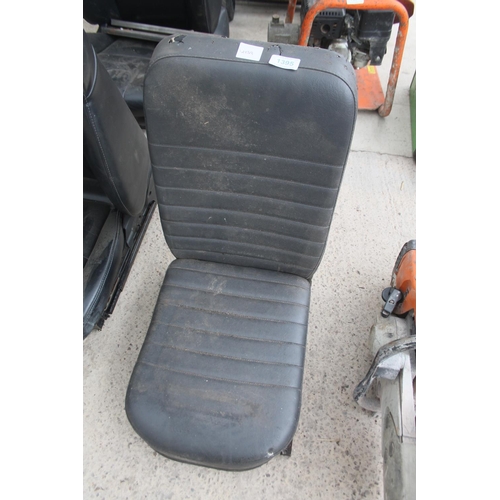 1395 - LAND ROVER DEFENDER MIDDLE SEAT  NO VAT