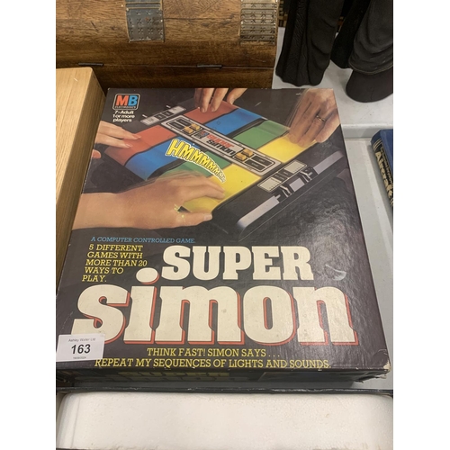 163 - A VINTAGE 'SUPER SIMON' GAME