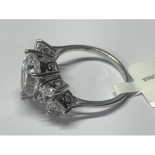 516 - A MARKED 925 SILVER RING WITH SWAROVSKI ZIRCONIAS SIZE R/S IN A PRESENTATION BOX