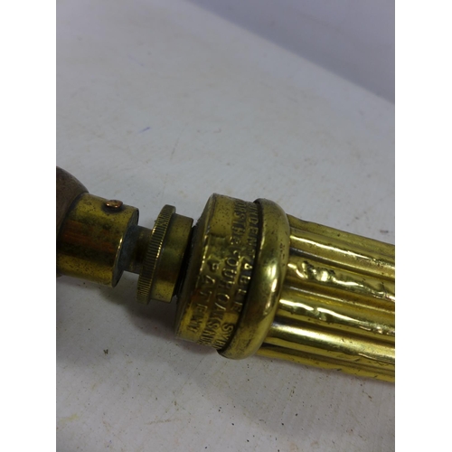 404 - A FOUR OAKS NURSERY UNBREAKABLE BRASS GARDEN SPRAYER LENGTH 67CM