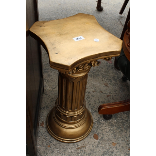 2698 - A GOLD COLOURED ROMAN STYLE COLUMN, 22