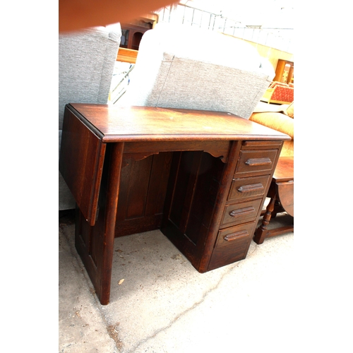 2703 - AN EARLY 20TH CENTURY OAK SINGLE PEDESTAL DESK WITH DROP-LEAF, FOUR DRAWERS AND SLIDE