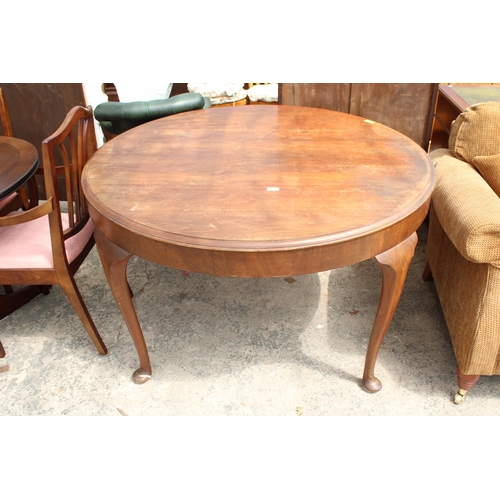 2715 - AN EARLY 20TH CENTURY MAHOGANY 51