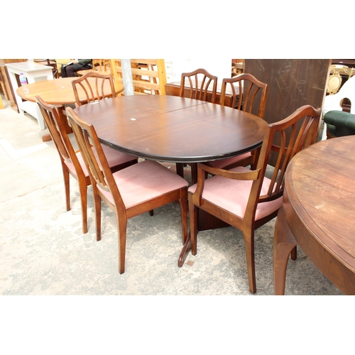 2716 - A MAHOGANY WILLIAM LAWRENCE & CO EXTENDING DINING TABLE, 62