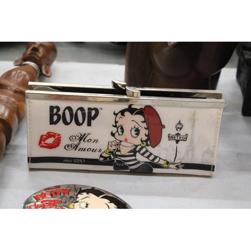 213 - THREE BETTY BOOP ITEMS TO INCLUDE A PURSE, TIN AND BELT BUCKLE