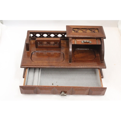 217 - A VINTAGE STYLE, WOODEN, DESK TOP ORGANISER WITH ROLL BACK COMPARTMENT DRAWER, HEIGHT 14CM, WIDTH 32... 