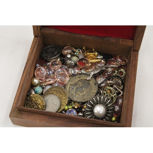 220 - A VINTAGE HARDWOOD BOX WITH JEWELLERY AND COINS