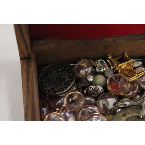 220 - A VINTAGE HARDWOOD BOX WITH JEWELLERY AND COINS