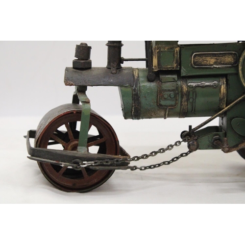 228 - A CONSUELO ALLEN STEEL AND TIN PLATE STEAM TRACTION ENGINE APPROXIMATELY 18CM X 32CM