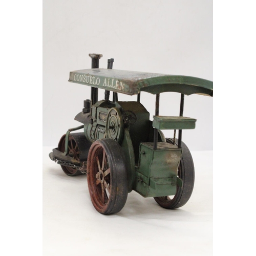 228 - A CONSUELO ALLEN STEEL AND TIN PLATE STEAM TRACTION ENGINE APPROXIMATELY 18CM X 32CM