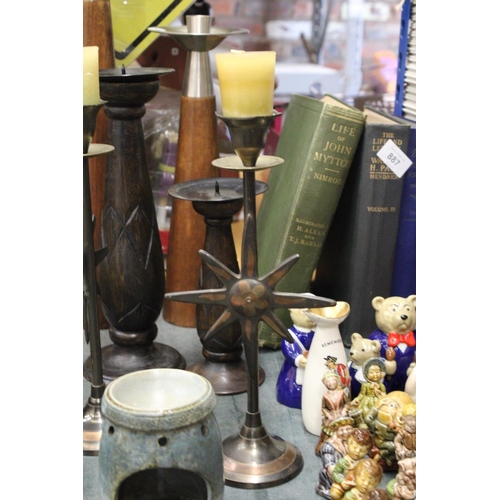 889 - A QUANTITY OF LARGE CANDLESTICKS TO INCLUDE TEAK WITH STAINLESS STEEL TOPS, WOOD, METAL PLUS A WAX M... 