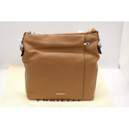 902 - A GIGI FRATELLI ITALIAN BAG, AS NEW WITH DUST BAG - RETAILS FOR £185