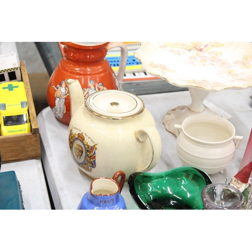 904 - A MIXED LOT TO INCLUDE A VINTAGE EDWARD V111 CORONATION TEAPOT, AN 1887 DOULTON BURSLEM WARE CAKE ST... 