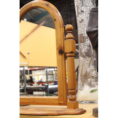 912 - A PINE, SWING DRESSING TABLE MIRROR WITH ARCHED TOP