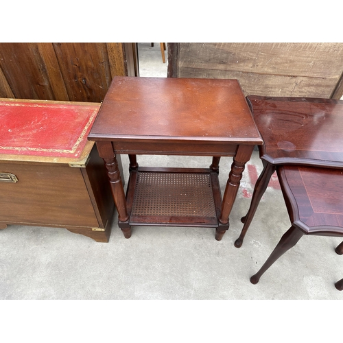 2879 - A LEATHER TOPPED MAHOGANY WINE TABLE, NEST OF TWO TABLES, OCCASIONAL TABLE AND LEATHER TOPPED RECORD... 