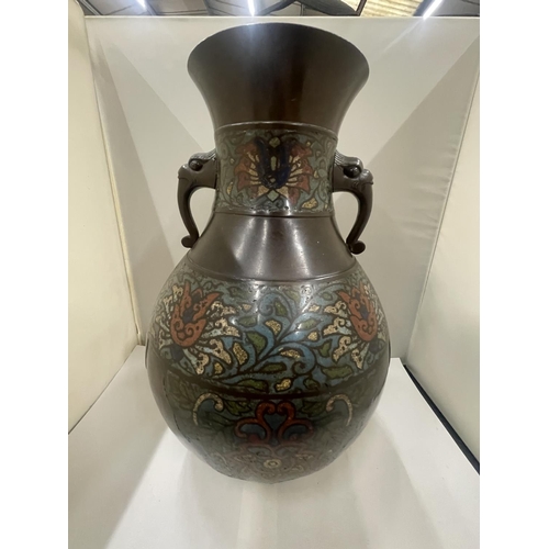 24 - A LARGE BRONZE AND ENAMEL ORIENTAL CHAMPLEVE VASE WITH MARKINGS TO THE BASE