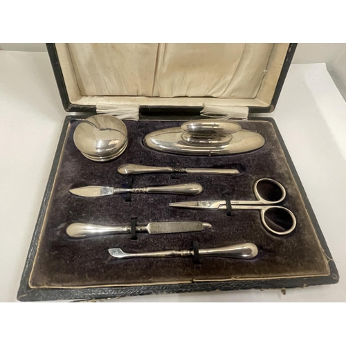 31 - A MANICURE SET IN A PRESENTATION BOX