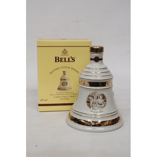 309 - A SEALED BELL'S EXTRA SPECIAL 70 CL OLD SCOTCH WHISKY IN A LIMITED EDITION CHRISTMAS 2007 DECANTER