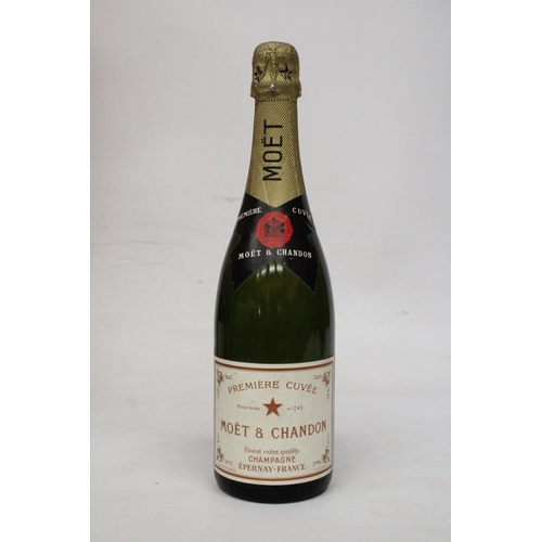 311 - A BOTTLE OF 75CL PREMIERE CUVEE MOET & CHANDON CHAMPAGNE