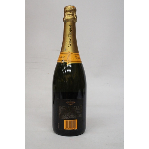 312 - A BOTTLE OF 75CL VEUVE CLICQUOT PONSARDIN CHAMPAGNE