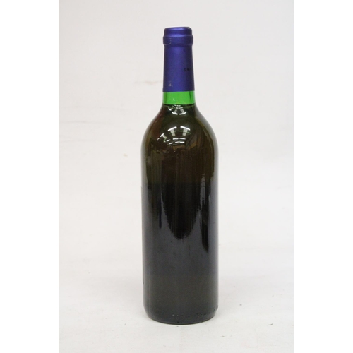 407 - A 75 CL BOTTLE OF ABERDEEN FOOTBALL CLUB 1903 DRY WHITE WINE