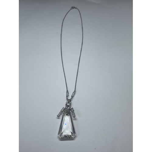 547 - A MARKED 925 SILVER VICTORIAN STYLE PENDANT NECKLACE WITH CLEAR STONES IN THE FORM OF A LADY