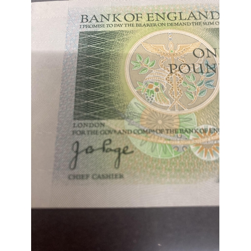 309 - A COLLECTION OF 18 BANK OF ENGLAND ONE POUND NOTES SIGNED BY CHIEF CASHIER JOHN PAGE (1970 - 1980) I... 