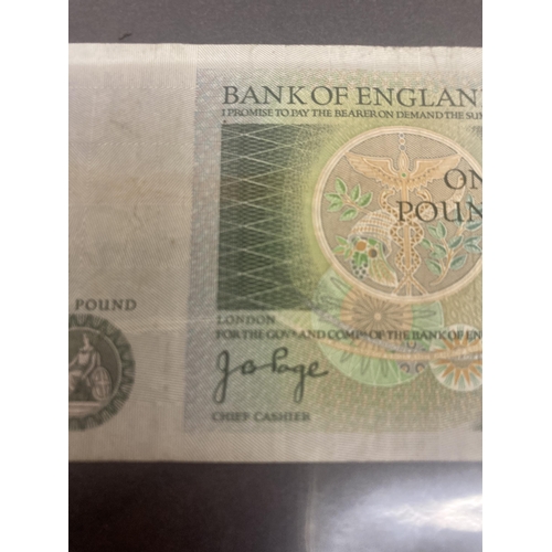 312 - A COLLECTION OF 18 BANK OF ENGLAND ONE POUND NOTES SIGNED BY CHIEF CASHIER JOHN PAGE (1970 - 1980) I... 