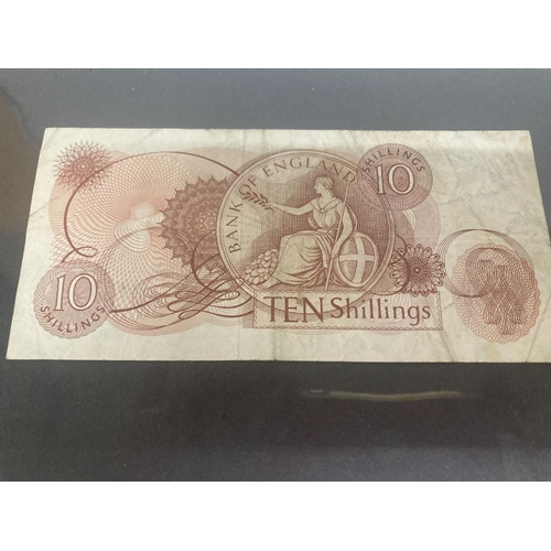 316 - SIX BANK OF ENGLAND ELIZABETH II RED TEN SHILLING BANK NOTES (1966 - 1970) J.S. FFORDE