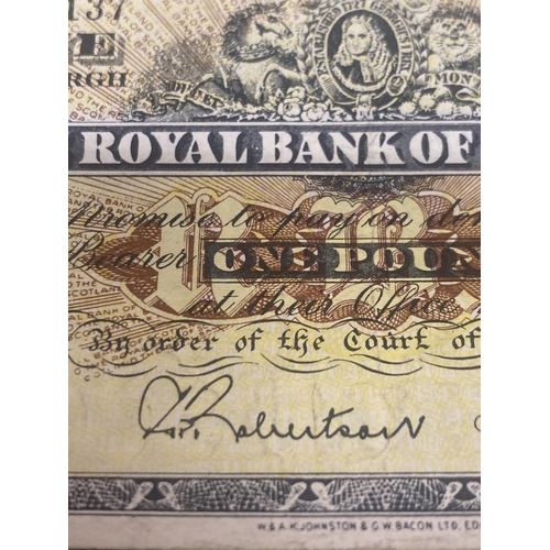 319 - TWO ONE POUND THE ROYAL BANK OF SCOTLAND NOTES THE CREST FEATURING GEORGE II AND BRITANNIA BOTTOM LE... 