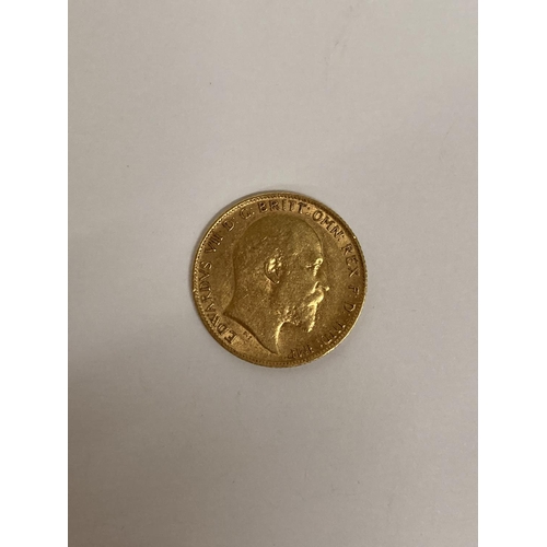 299 - A 1909 GOLD HALF SOVEREIGN COIN