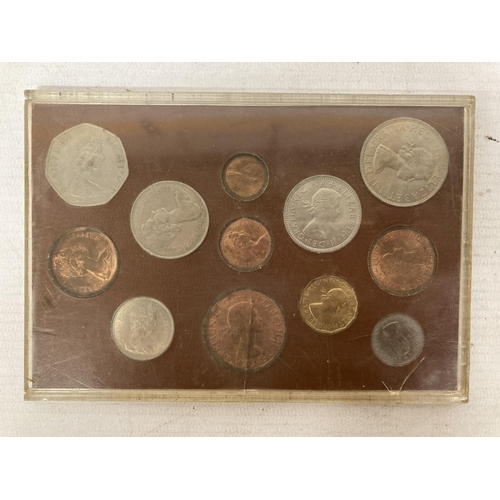 344 - A GREAT BRITAIN COMPLETE DECIMAL ISSUE AND THE LAST £.S.D ISSUE SET OF 12 COINS TOGETHER WITH A GREA... 